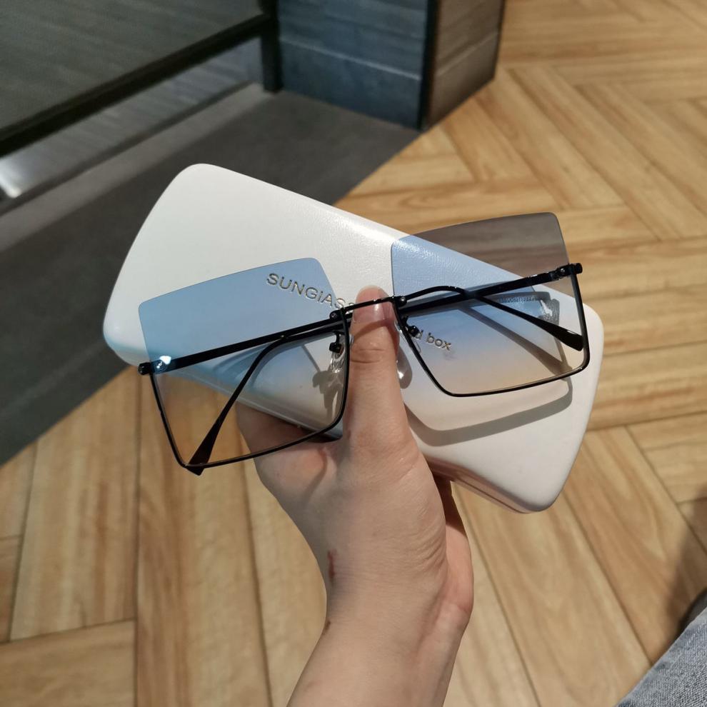 太阳镜女2020年新款女时尚圆脸大脸大框眼睛网红墨镜显瘦蓝色配眼镜袋