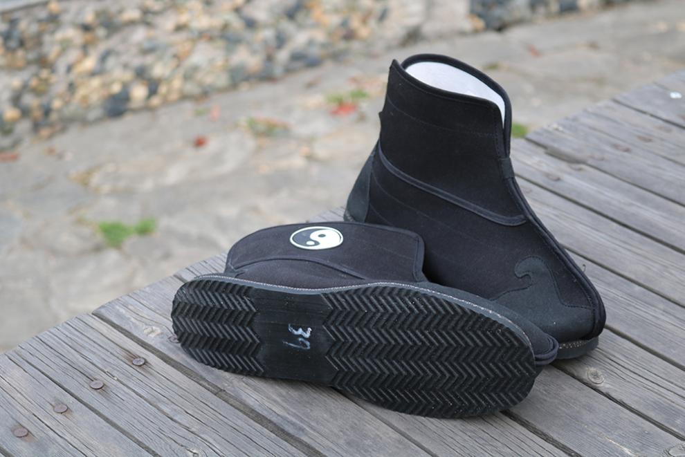 木林森秋冬季新款女太极武当道鞋男武术练功鞋秋冬道士靴防滑耐磨轮胎