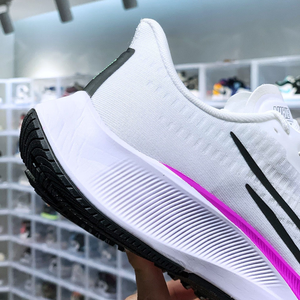 限量】夏季新款网面透气登月飞马37代白彩虹跑zoom气垫休 黑色 39