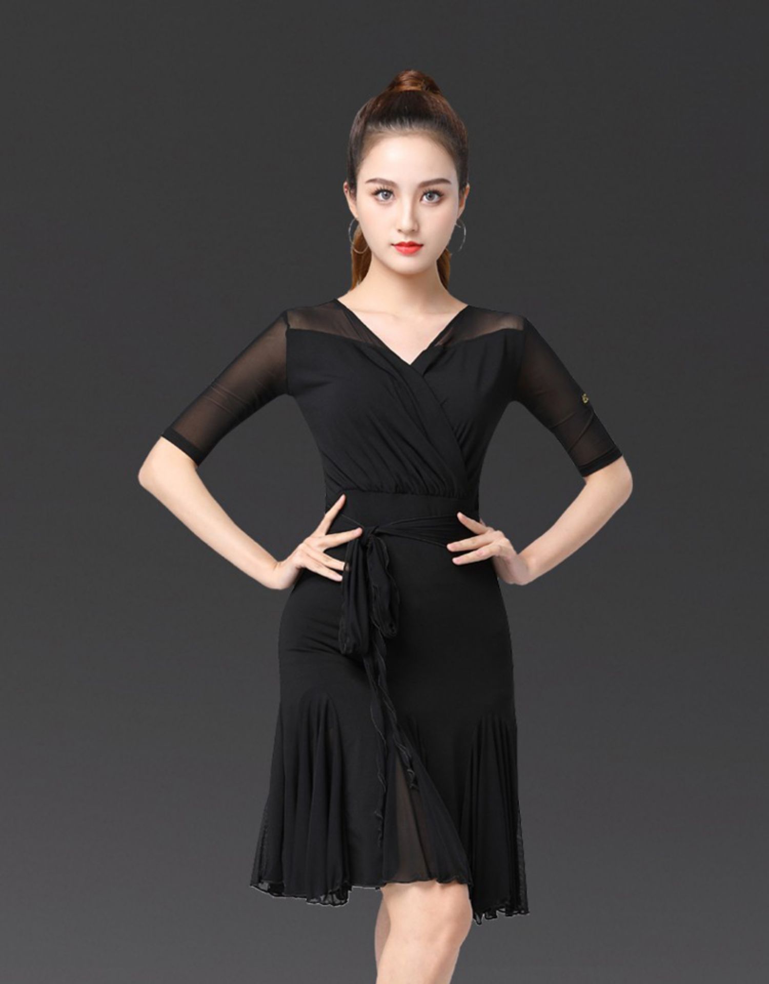 新品猫度拉丁舞裙2022新款拉丁舞连衣裙短袖女水晶棉黑色演出交际舞