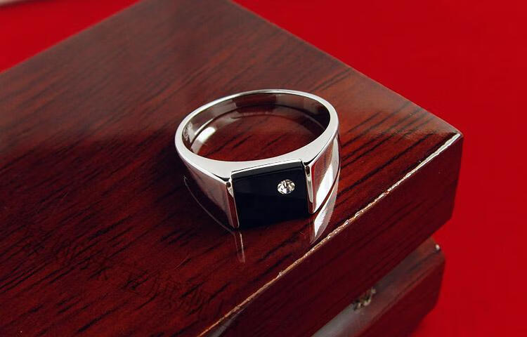 水晶玛瑙戒指生日礼物 黑钻石 结婚 男士钻戒 潮流款50分钻戒【图片