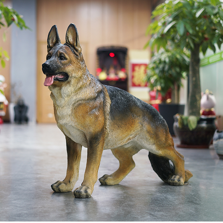 子木雅居仿真金毛秋田犬狗狗摆件玻璃钢雕塑别墅模型室外花园庭院景观