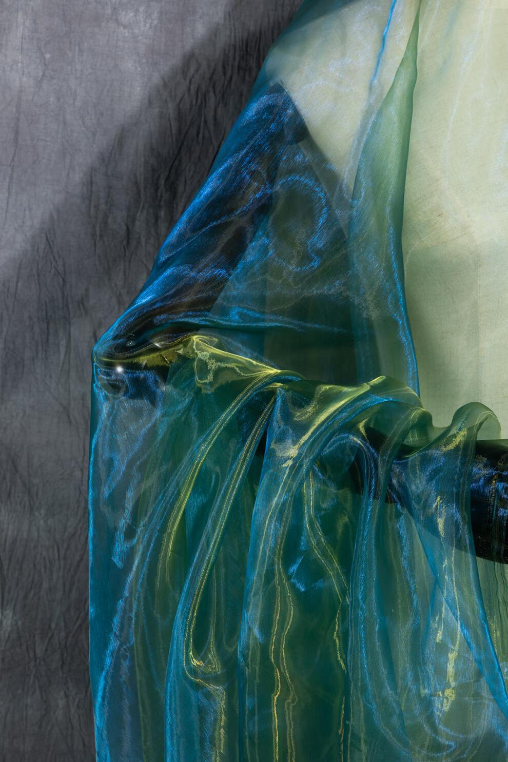 软网纱布料加密布料镭射渐变欧根纱设计师面料 连衣裙子diy服装布料