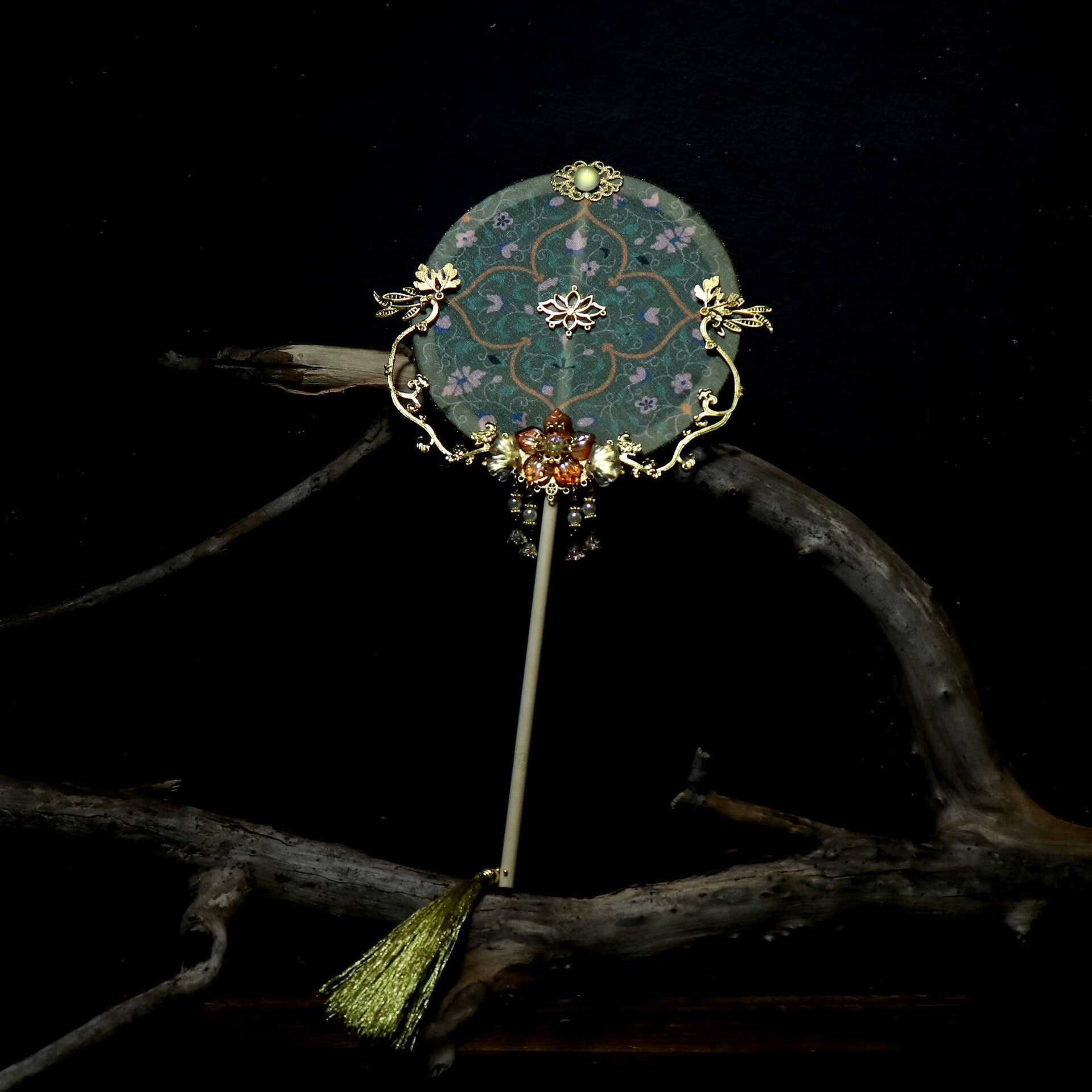 宫扇敦煌风团扇镂空异性扇子拍摄道具古风饰品【凌罗】复古 繁花有期