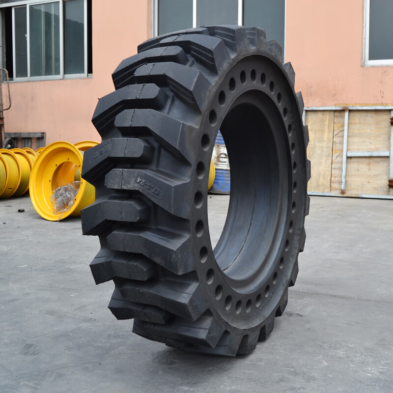 厂家直销三包夏柳龙徐临工鲁宇工程铲车装载机实心轮胎17.