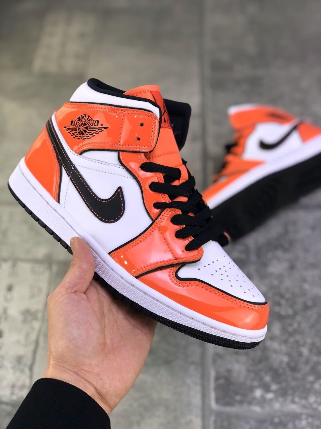 【ke】aj男女款二次元小扣碎黑白橙休闲运动板鞋实战篮球鞋dd