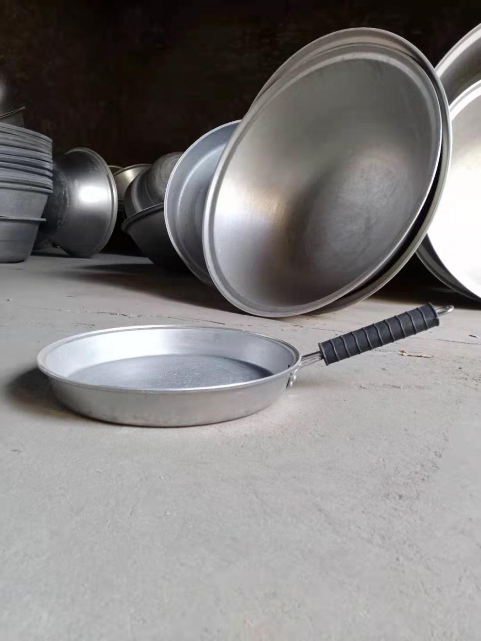 2021新款 铝锅老式饼铛 铝平底锅老式加厚纯手工家用无涂层单把铝煎锅