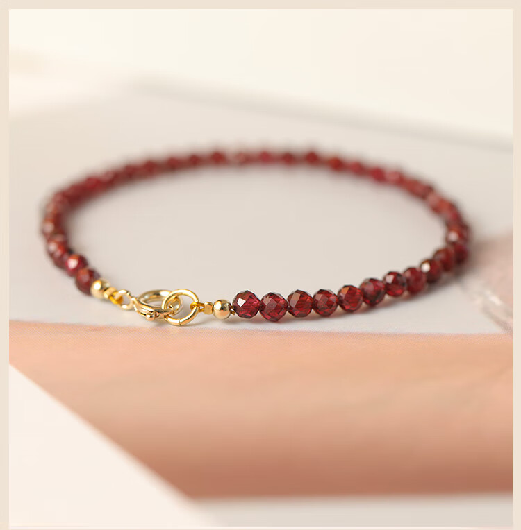 天然水晶ins小众设计闺蜜好运串珠转运珠高级感手串 切面款石榴石