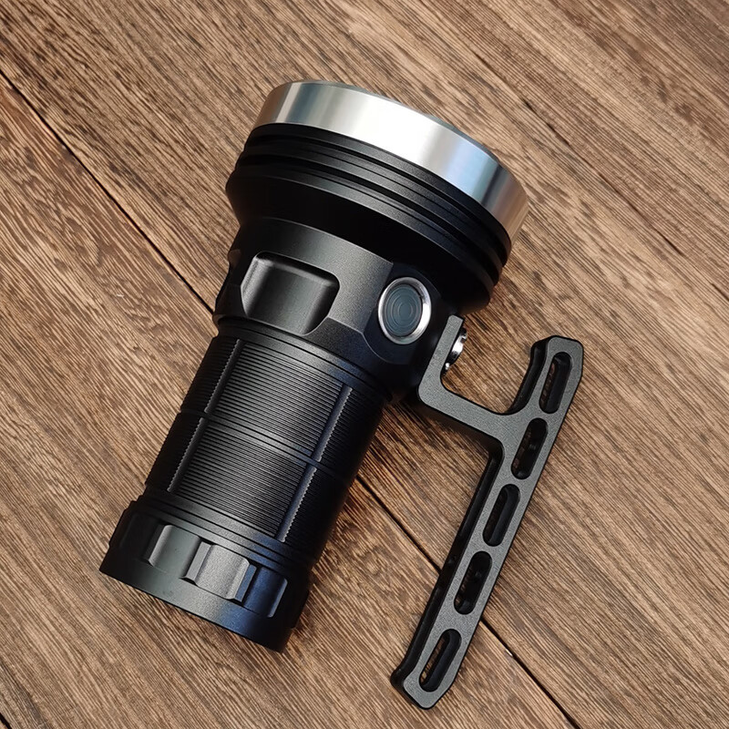 阿木手电dm80 8核sft40 1万8千流明 21700 直充 防水 强光 远射 追加