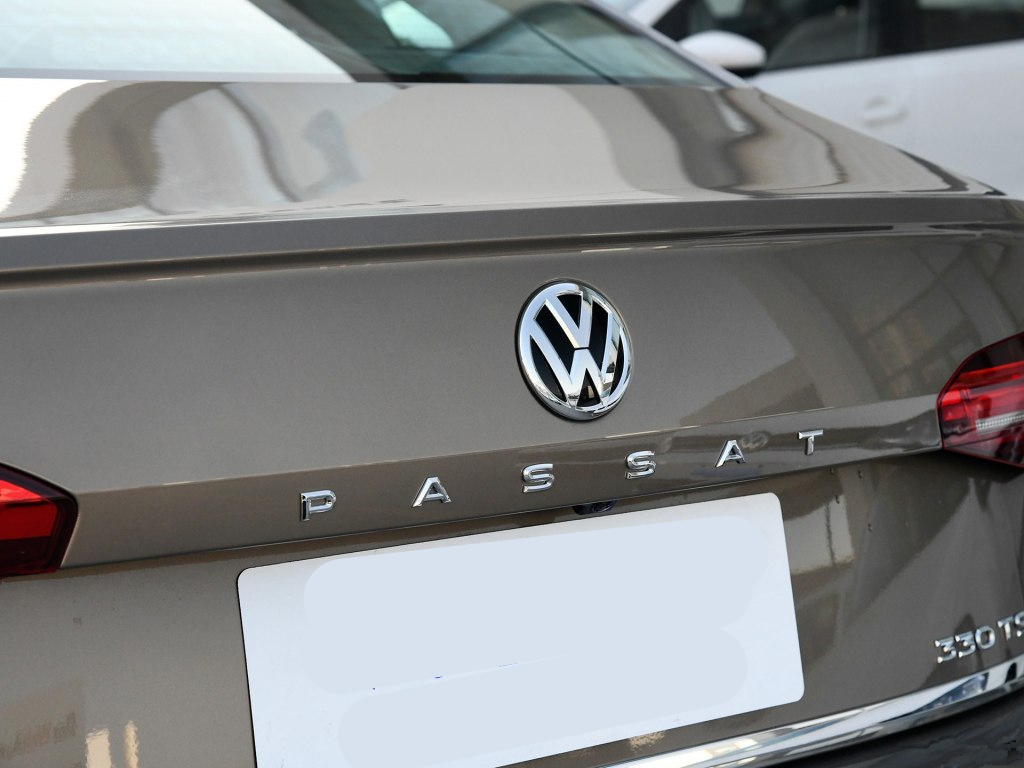 适用于大众帕萨特字母贴车尾车标改装330 380tsi新款装饰贴passat车标