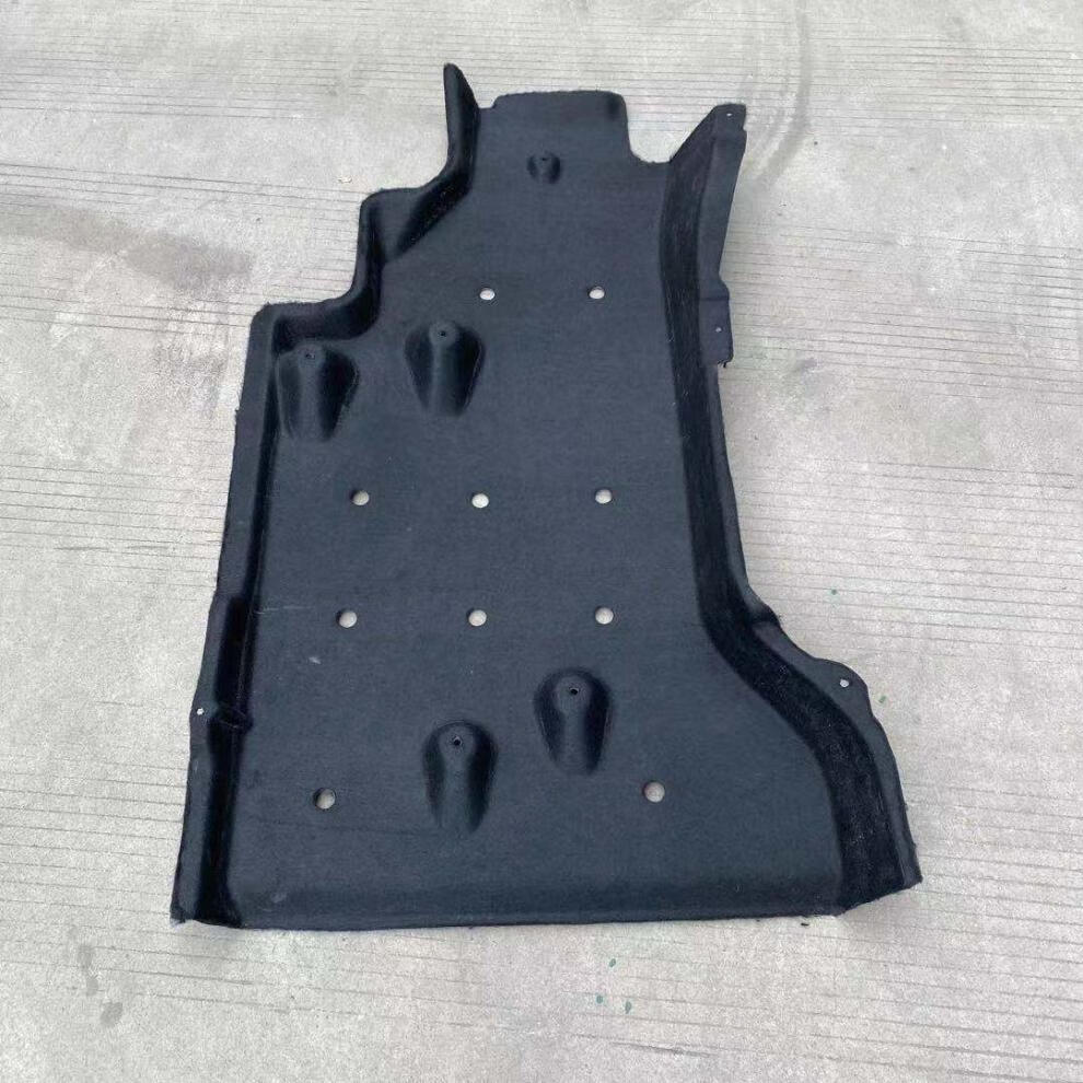 适用于17款gl8es25s车身下护板下挡泥板底盘护板发动机下护板中间358