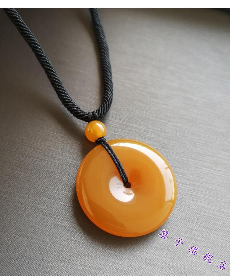 黎予 云南黄龙玉平安扣吊坠男女儿童挂件玉项链颈链毛衣链 女款浅黄色