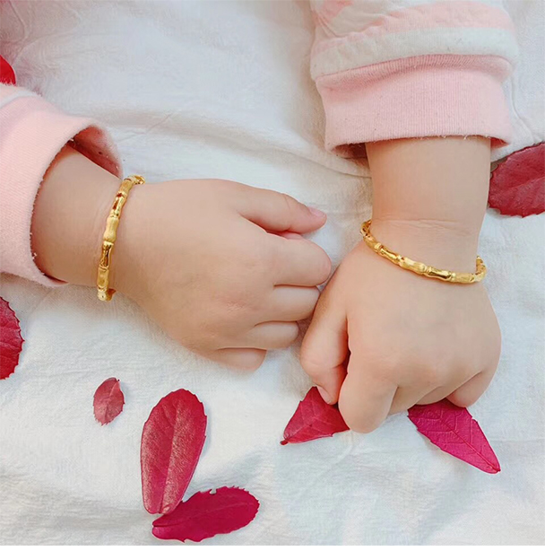 老凤凰婴儿金饰宝宝黄金手镯对镯999足金节节高小金镯子一对满月周岁