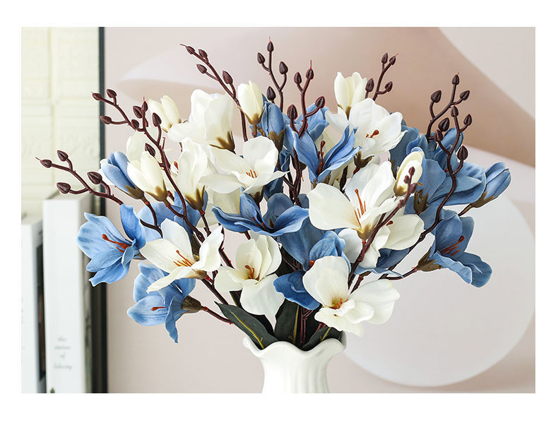 精选批发玉兰花优雅苏格兰情调仿真花感恩手捧花假花绢花友谊永恒两束