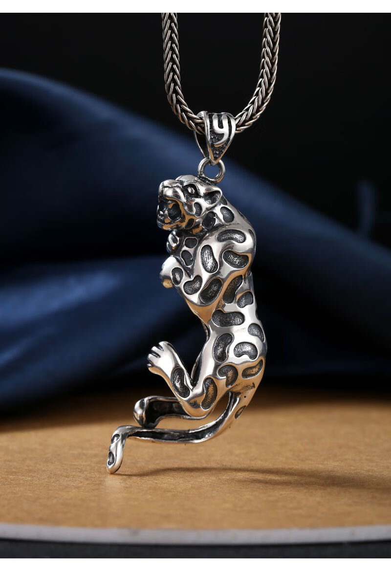豹子狼牙吊坠足银挂件男士时尚潮流复古男女项链潮人个性挂饰 关公骑