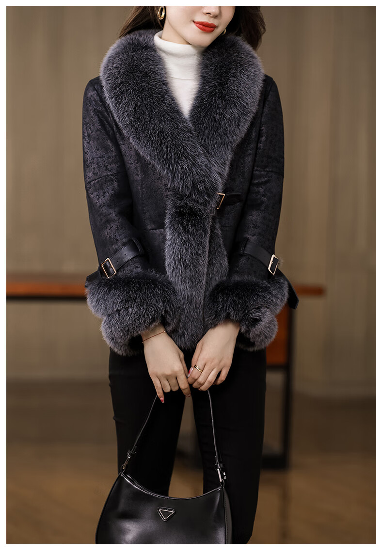 狮洛丹皮衣兔皮毛一体女装修身短款2021冬季时尚大狐狸毛领轻奢皮草