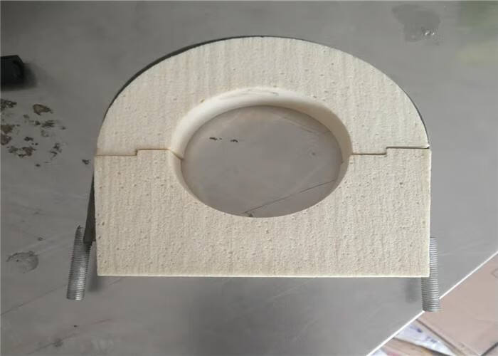 中央管道木托抱箍木哈夫防腐减震保温pe橡塑管托聚氨酯管托 dn50管径