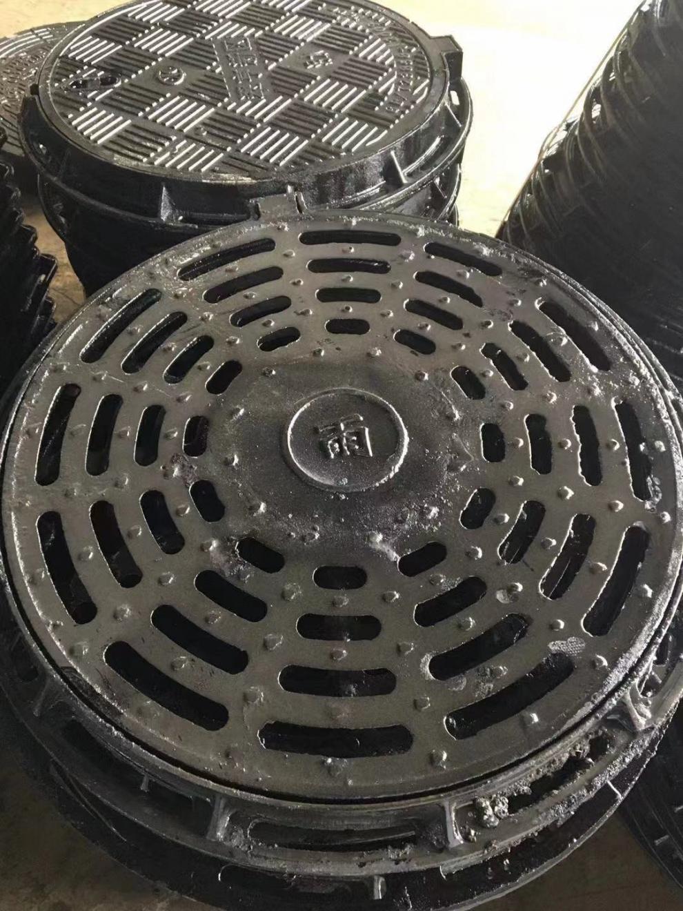 圆漏水井盖球墨铸铁圆形雨水篦子500600圆溢流井700800直销g可定制