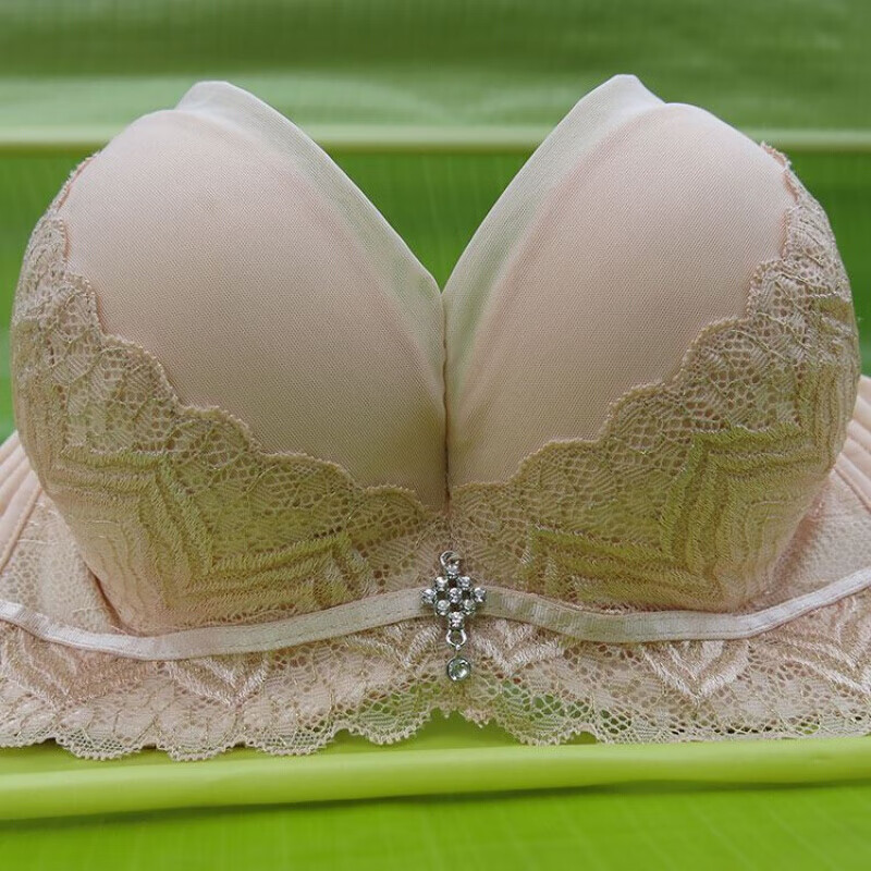 依迪筱加厚文胸超厚馒头杯适合胸小内衣8cm特厚款平胸小胸厚文胸加厚