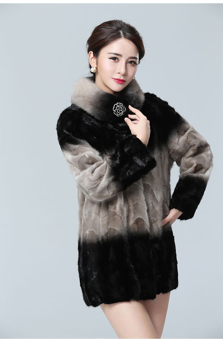 2021年新款秋冬季豹皮泰迪熊女士大衣海宁皮草中老年大码外套中长款