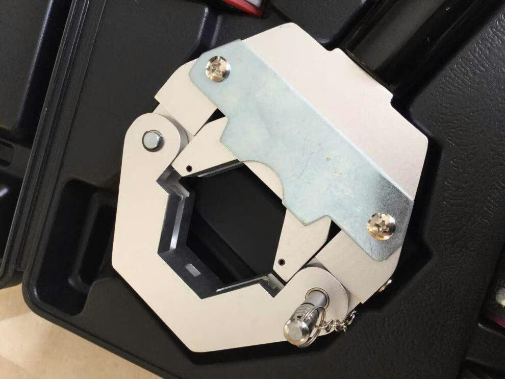 粤美瑞压管机汽车空调便携式压管机手动液压压管机软管压接工具压接钳