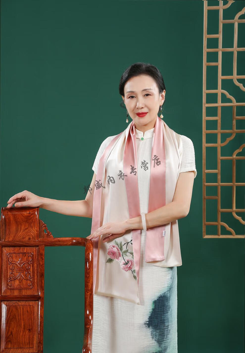 【高档丝巾】适合送丈母娘生日礼物的丝巾过年送礼见面礼新年给妈妈