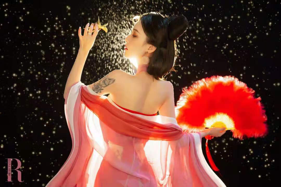 oiuo小橙子同款妲己汉服女古装演出服苏妲己妖艳古风直播舞蹈表演服仙