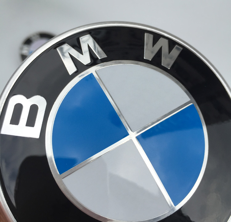 宝马车标bmw前车标宝马3系5系7系1系x5x3x1x6前后标引擎盖标志机盖标