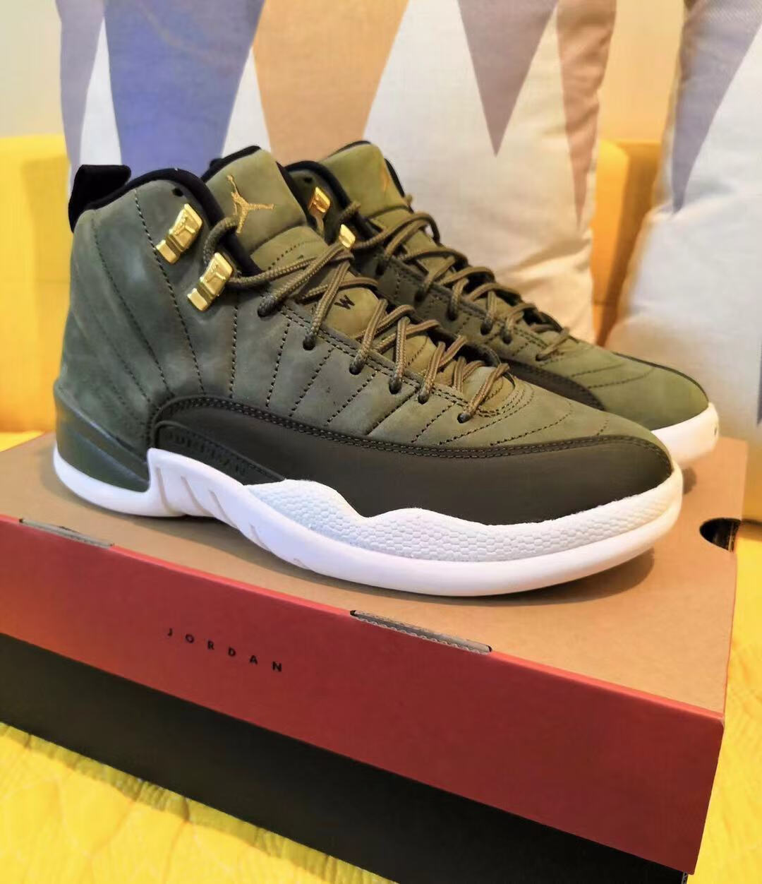 纯原aj12高帮篮球鞋日本限定世界杯国际航班猪年男女鞋实战运动气垫鞋