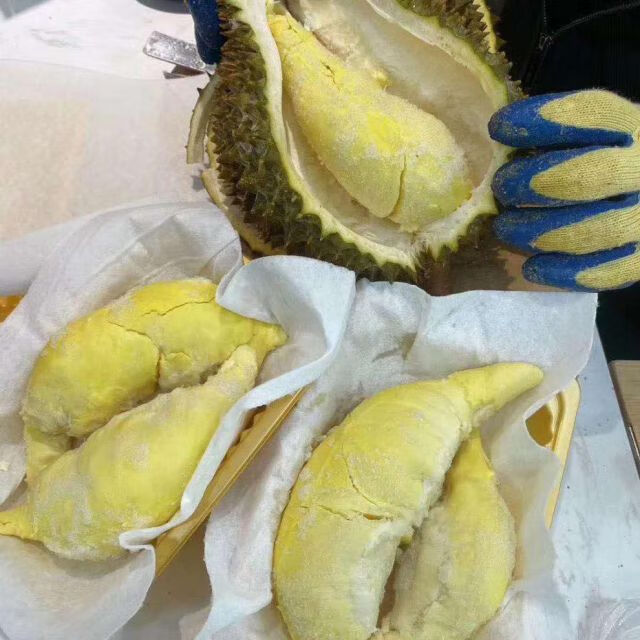 顺丰现货泰国液氮冷冻金枕周榴莲锁鲜树上熟罗勇整个新鲜顺丰666斤
