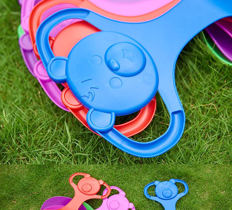 滑草板滑草垫滑草片滑雪板儿童成人加厚耐磨滑雪片滑坡户外屁股垫