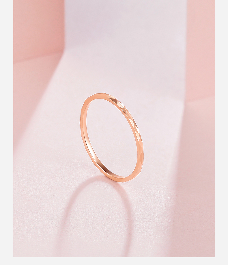 周六福k金戒指女多彩玫瑰金au简素圈尾戒菱形手饰戒指彩金19号