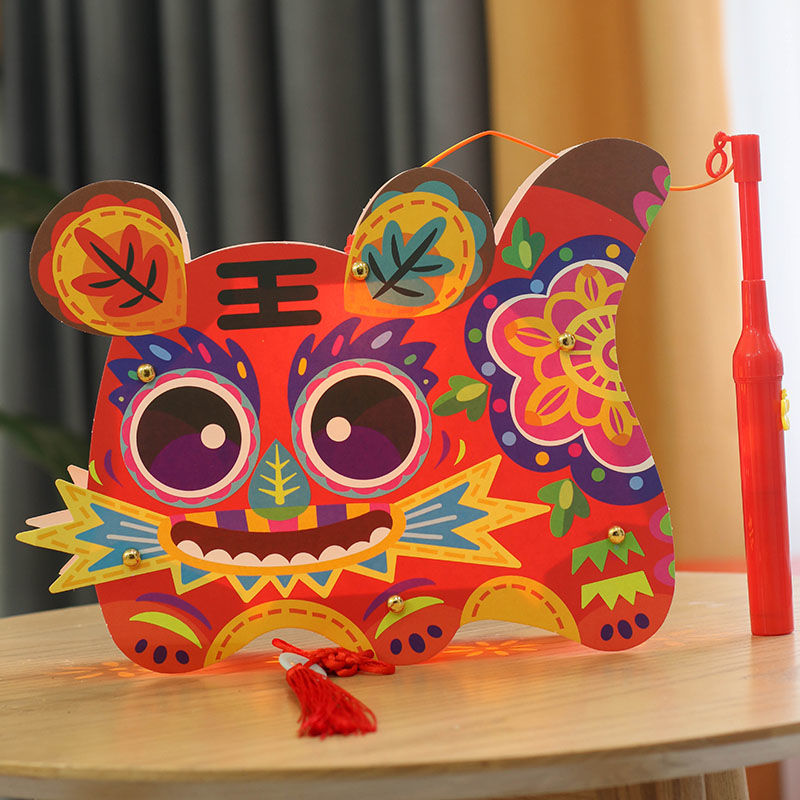 灯笼手工制作材料幼儿园儿童新年自制卡通手提兔子灯发光花灯 卡纸版