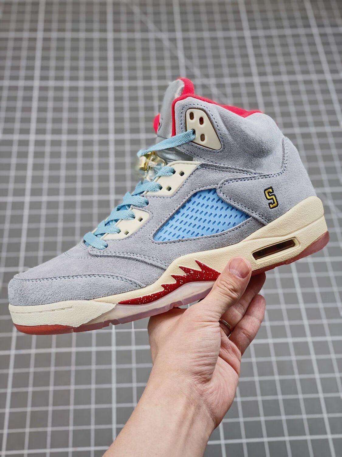 aj5 x trophy room联名乔5冰蓝男女高帮休闲运动篮球鞋奥特莱斯商场