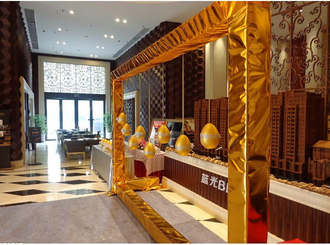 维肌泉烫金布料包柱子褶皱布包树抓皱金布包墙装饰布红蓝紫色布金色15