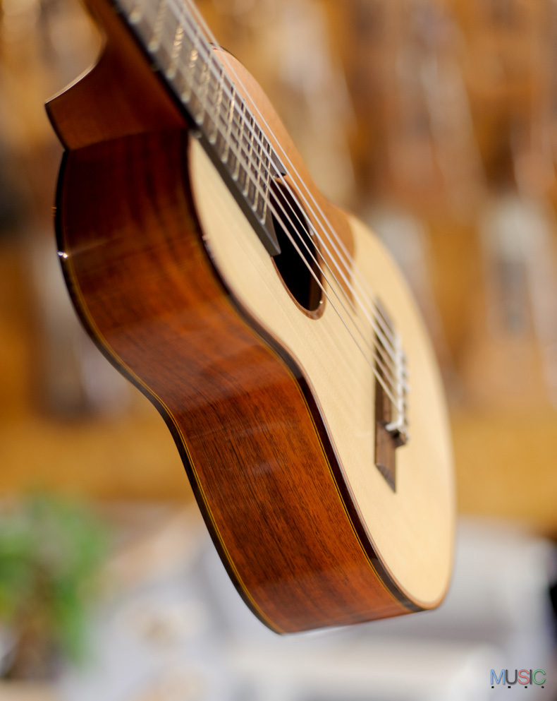 kahiko吉他丽丽手工全单云杉koa电箱款26寸六弦小吉他里里定制款定制