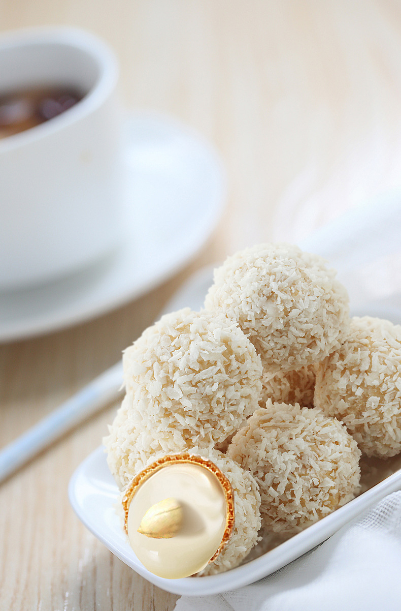 椰蓉巧克力爆浆球花生仁椰丝酥球喜糖零食直播一件 椰蓉爆浆球*120g