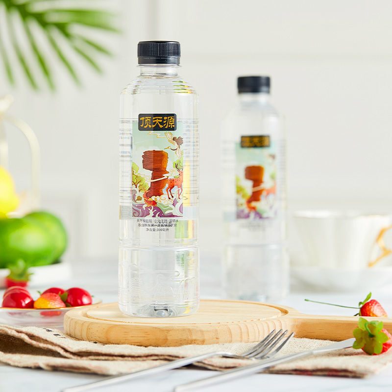 大马佐恩顶天源天然弱碱性水富锶饮用矿泉水小瓶300ml高端水300ml6瓶