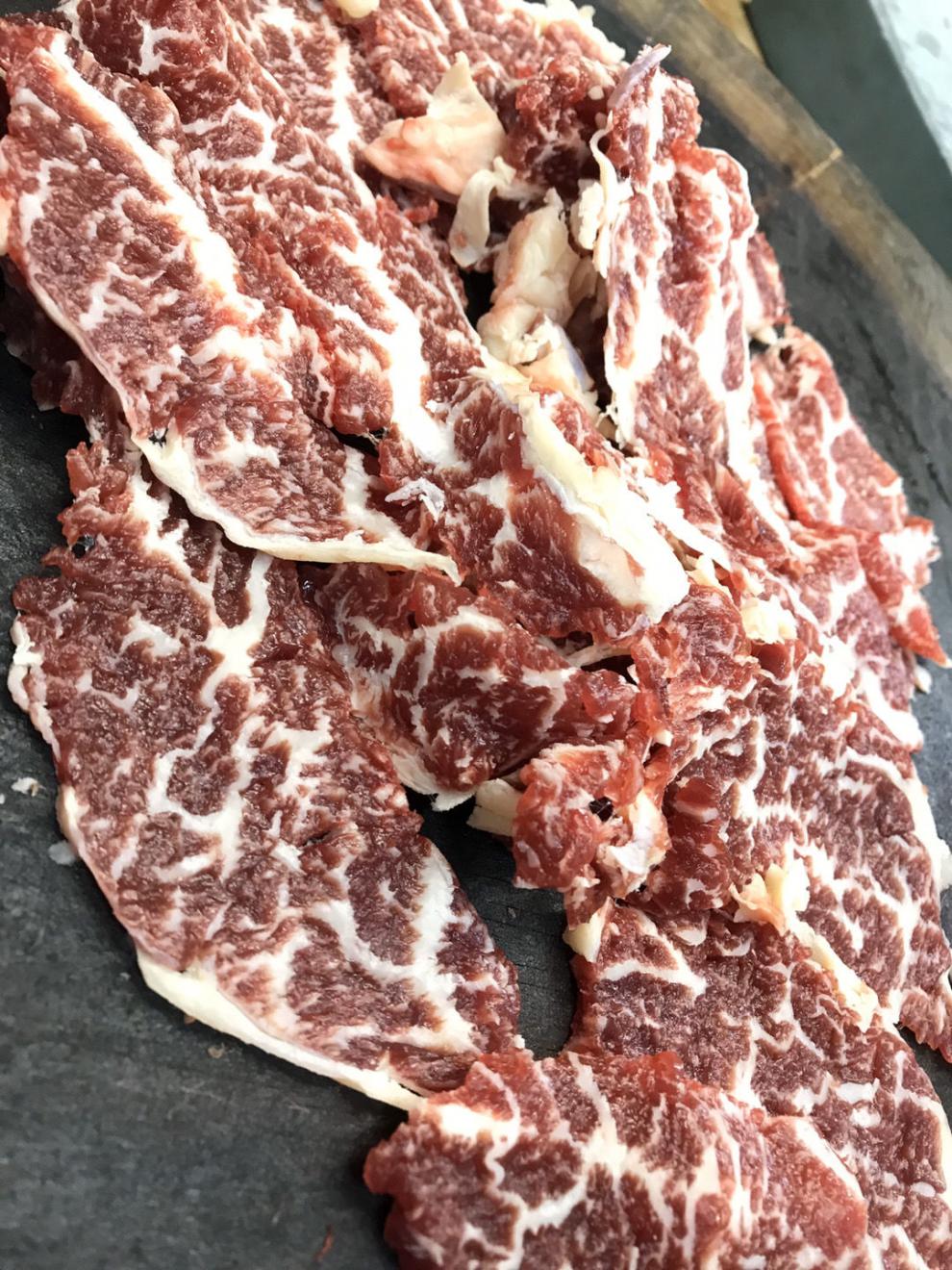潮汕雪花新鲜黄牛肉五花匙皮煎盘火锅烧烤500g火锅片
