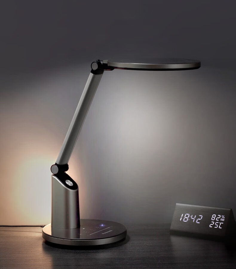 松下panasonic国aa级护眼台灯照明儿童学生小台灯宿舍寝室书桌学习