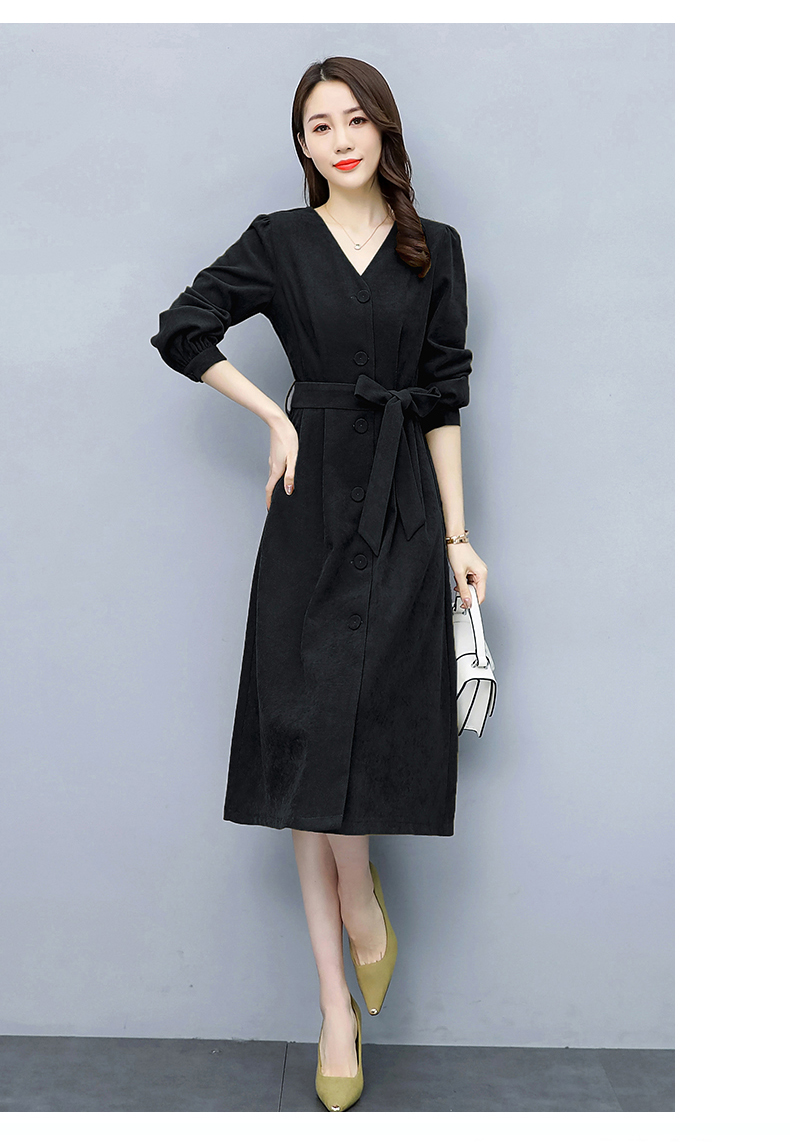 法莎尼亚轻奢品牌灯芯绒连衣裙女2022春秋季新款气质女神范洋气减龄