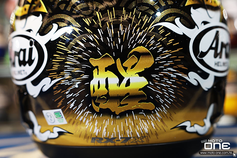现货/ 日本进口arai摩托车头盔7x 特别合作款黑金醒狮 骑行全盔 rx-7x