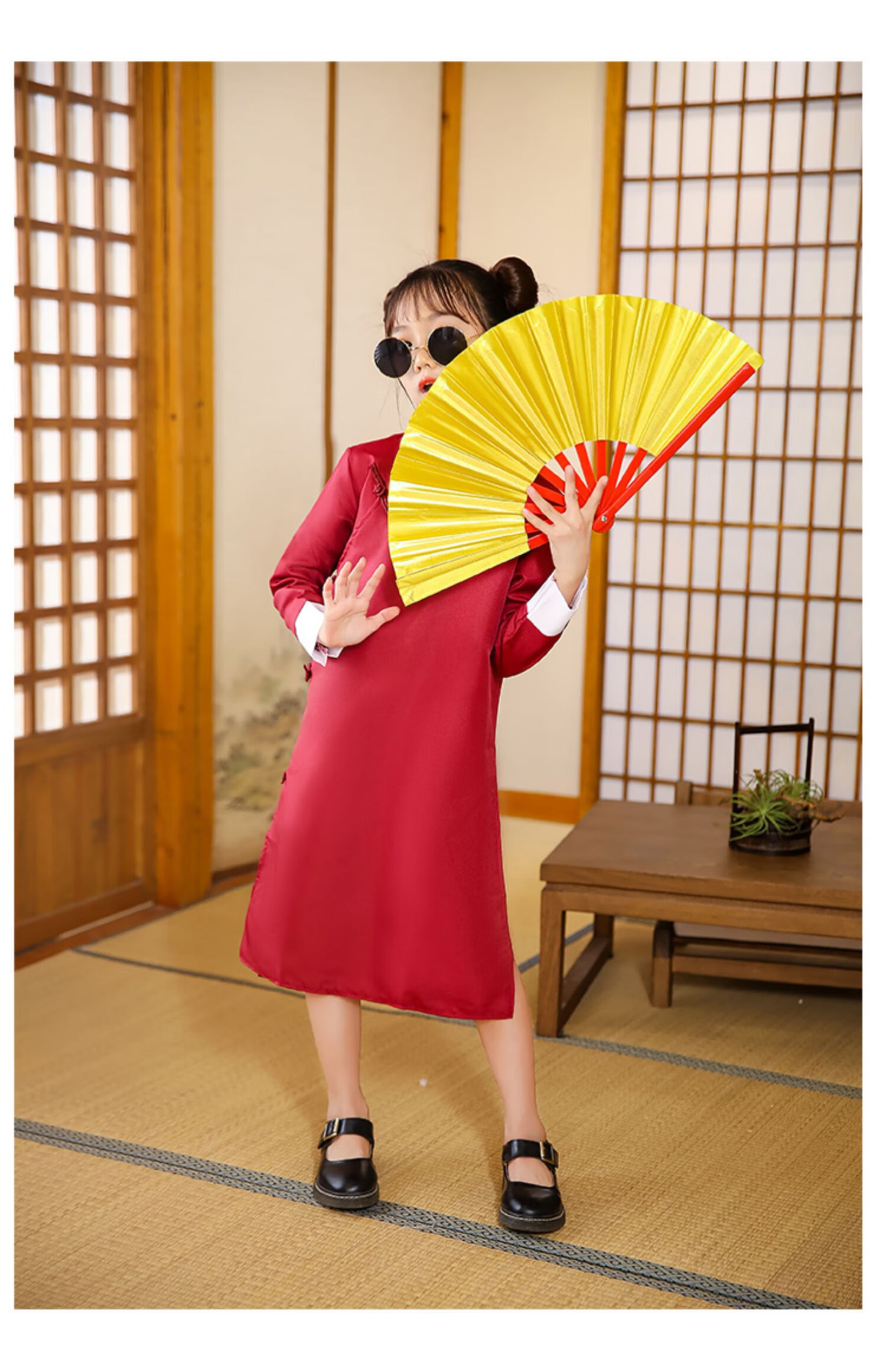 太极功夫扇金色响扇中国风雪龙吟8寸舞蹈表演扇子说书人8寸塑骨双面黄