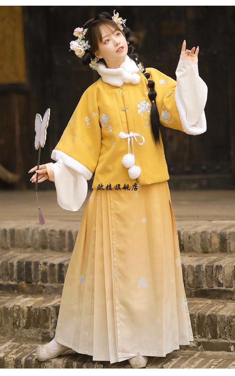 过年穿的古装汉服冬装女大人学生唐装花雪明制中国风秋冬季新款改良