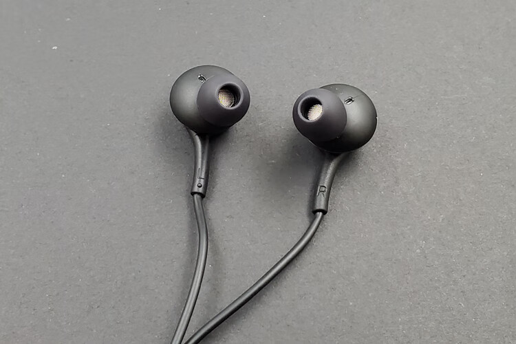 三星s21耳机akg原装s20入耳式zflip3手机note10s22耳机typec原装耳机