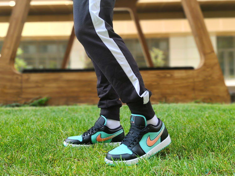 纯原aj1黑绿渐变钩子黑蒂芙尼休闲百搭低帮运动篮球鞋黑蒂芙尼ck30