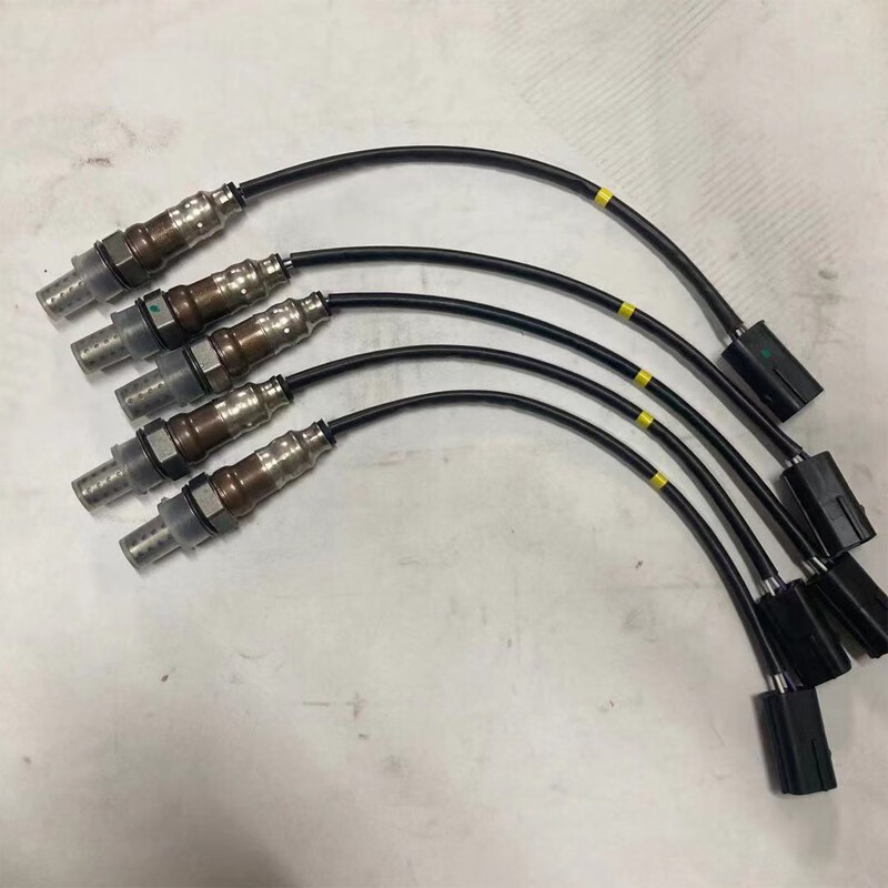 适用于氧传感器五菱宏光14 s s1 12荣光s v15前后氧传感器 之光465