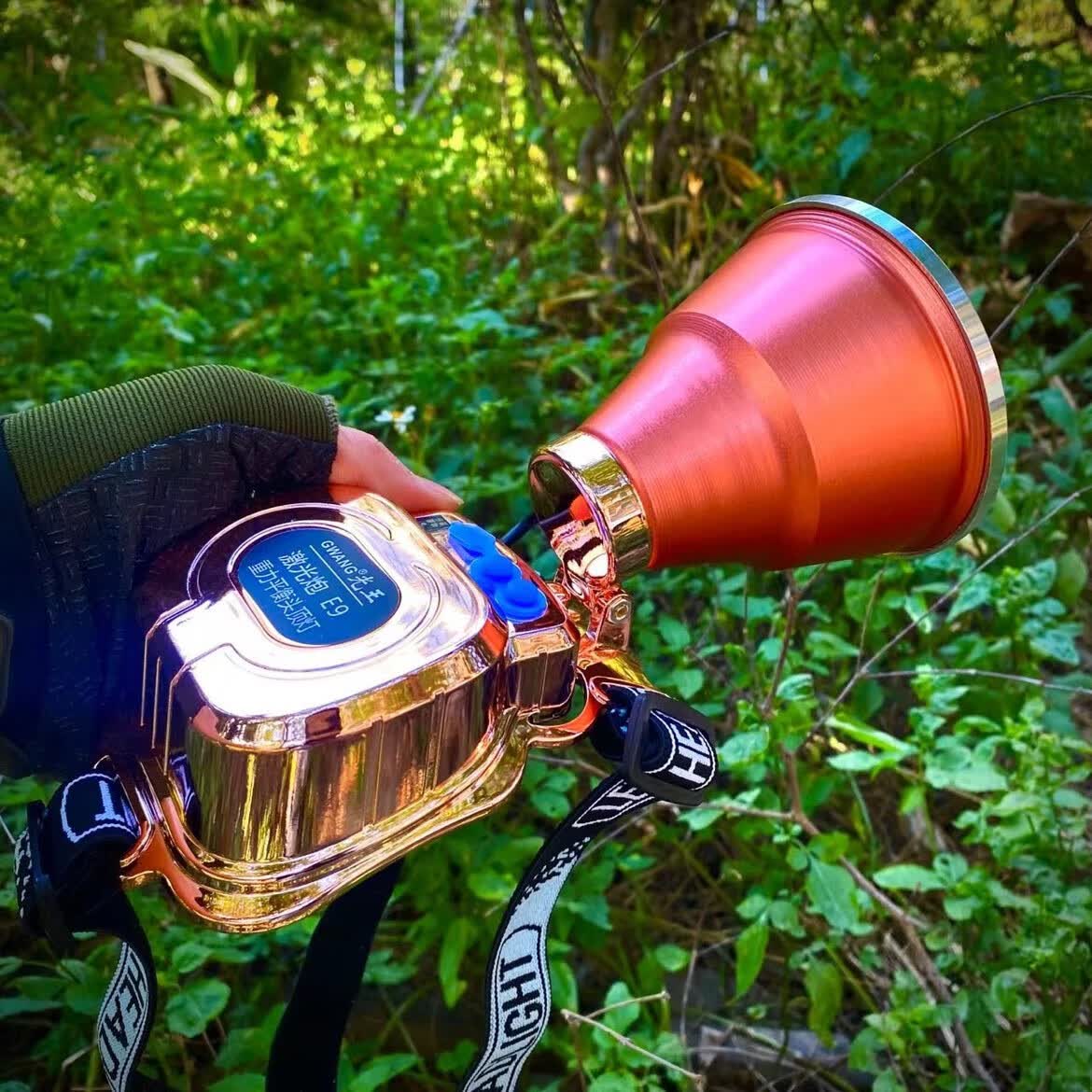 光王e9激光炮强光15000w户外探照一体工地聚光手电强光灯赶海头灯 曾