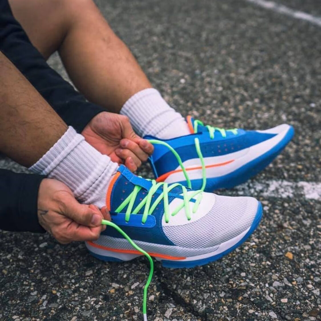 ua7代中国年curry 7糖果鸳鸯勇士主场圣诞实战耐磨篮球鞋 7白黑金 39