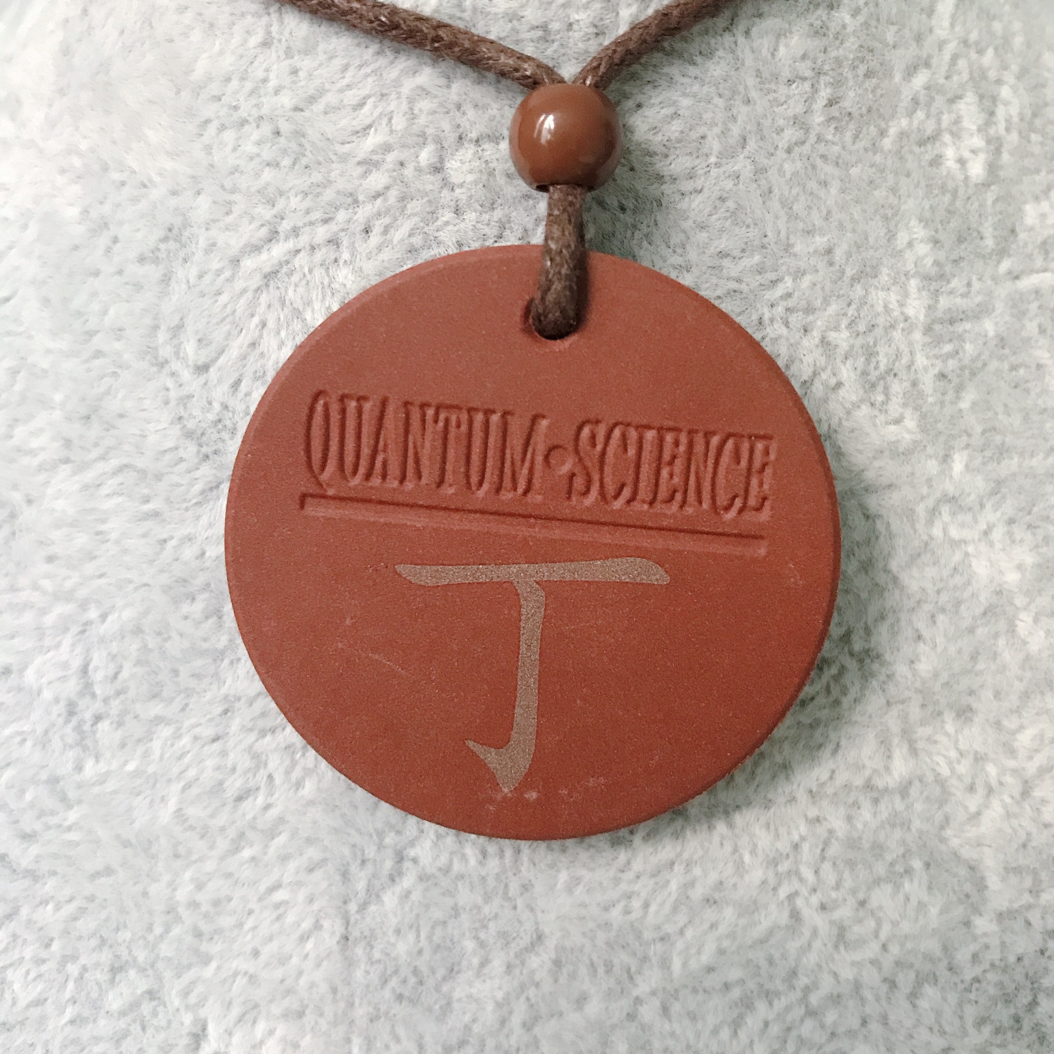 6015京选臻品】五行缺火补火 火山石负离子能量吊坠 火牌 定制